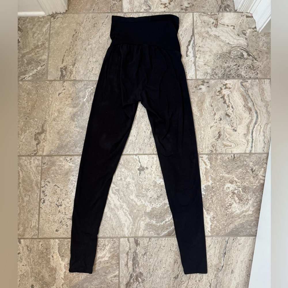 Like New Size XS Motherhood Black Maternity Leggings